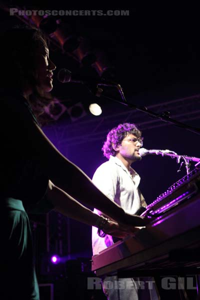 ZUN ZUN EGUI - 2011-10-03 - PARIS - Point Ephemere - 